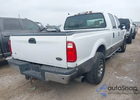 2001 Ford F-350 Lariat/Xl/Xlt из США, поврежденный, VIN 3FTSW30F71MA59817
